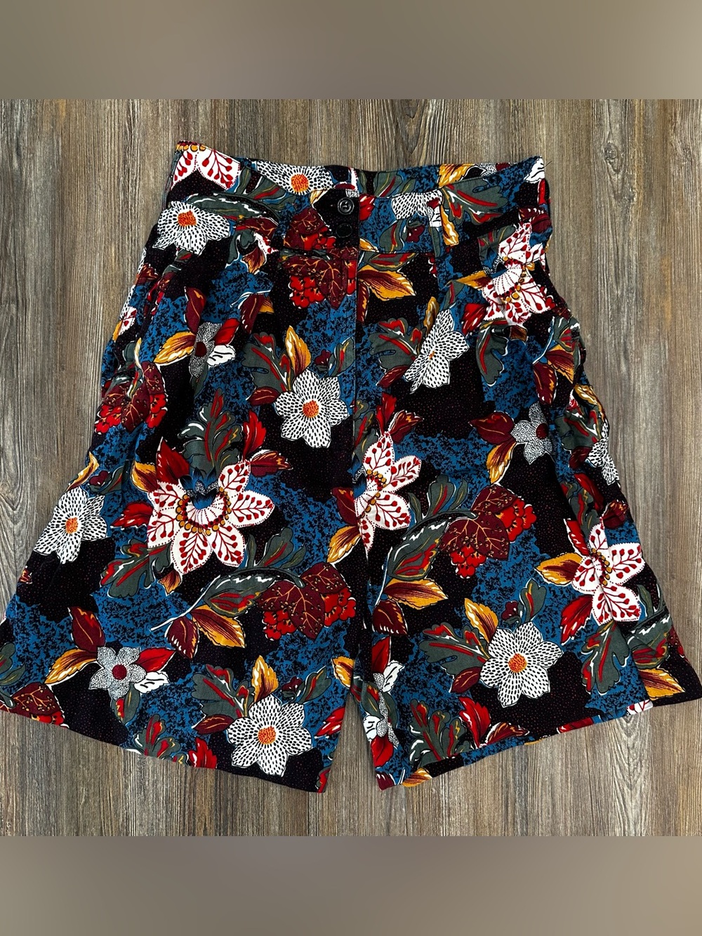 Vintage Peabody House 100% Cotton Floral High-Waist Button Shorts Women’s Med